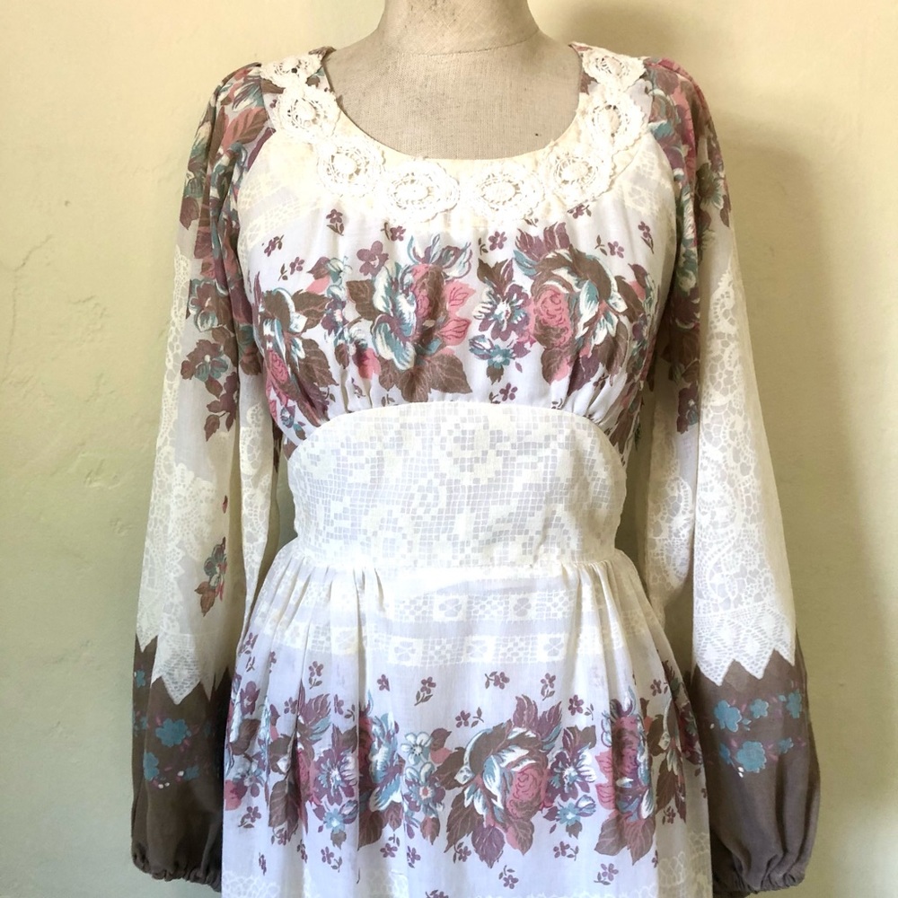 1970s Prairie Dress Small Floral Cottagecore Gown - Picture 2 of 11